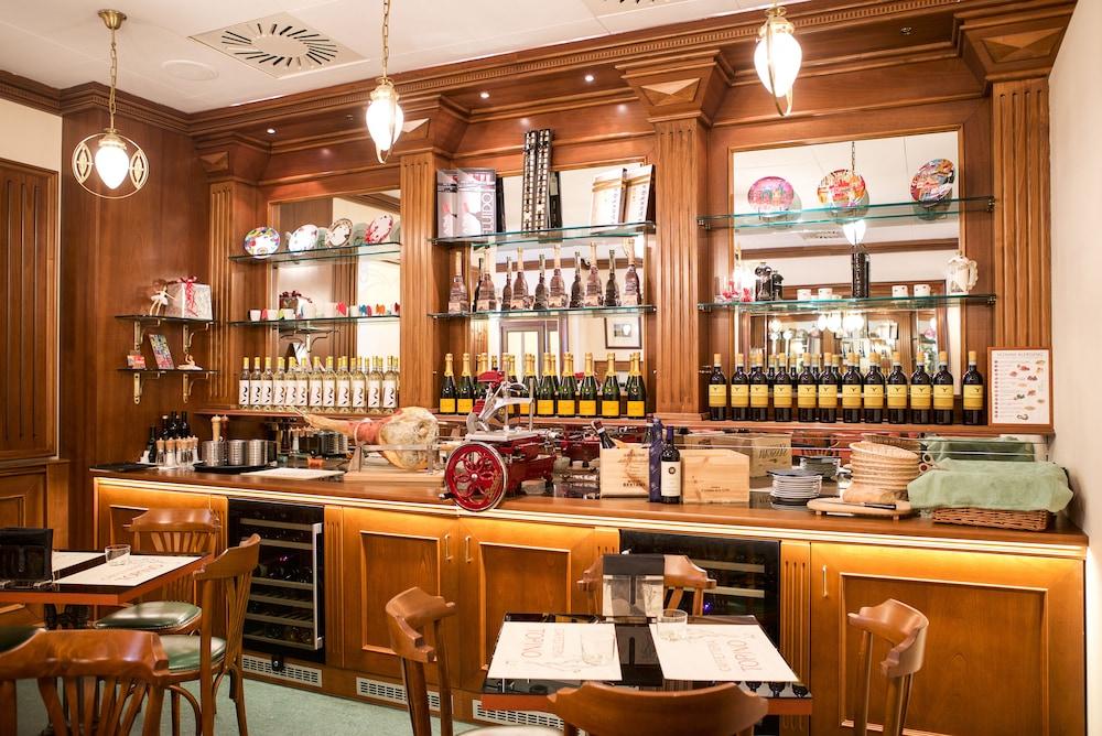 Hotel Liberty Prague Ngoại thất bức ảnh