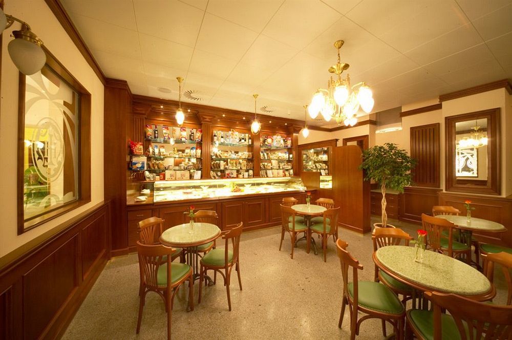 Hotel Liberty Prague Ngoại thất bức ảnh
